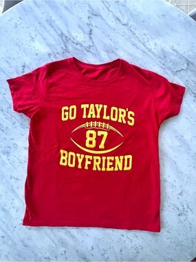 Go Taylors Boyfriend T-Shirt